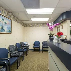Bild von Signature Smiles Dental Group - Dr Ami Desai, Dr Gaganjot Khera DDS