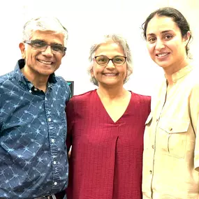 Bild von Signature Smiles Dental Group - Dr Ami Desai, Dr Gaganjot Khera DDS