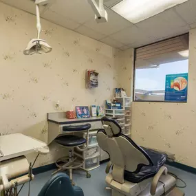 Bild von Signature Smiles Dental Group - Dr Ami Desai, Dr Gaganjot Khera DDS