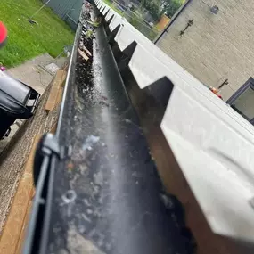 Bild von 24 Hr Rapid Roofing & Gutter Service