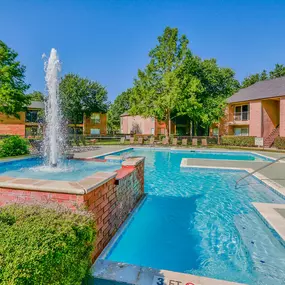Resort-style pool with fountain!