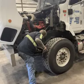 Bild von Don's Heavy Duty Truck Repair LLC