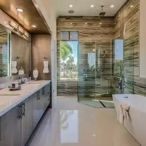 Bild von Bath World and More
