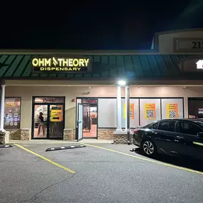 Bild von Ohm Theory - Recreational Cannabis/Marijuana Dispensary (Elmwood Park, NJ)