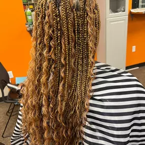 Bild von Queen ayelo african hair braiding