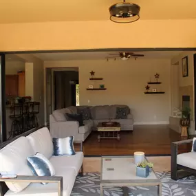 Bild von Outlook Folding Doors and Windows LLC