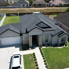 Bild von XYZ Roofing and Restorations