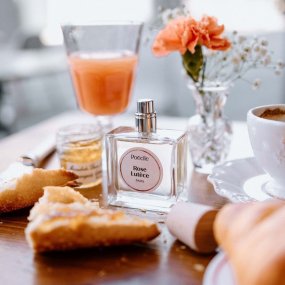 Bild von Schnupper Stübchen Bio-Parfum & Duftvielfalt