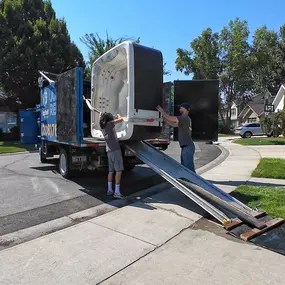 Bild von Top Shelf Moving and Junk Removal