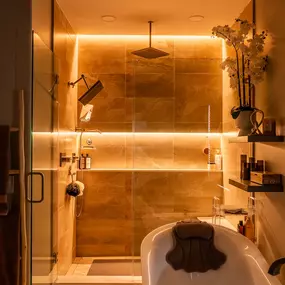 Bild von Adonis Kitchen & Bath