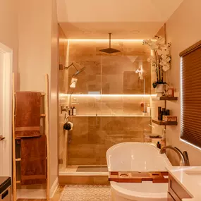 Bild von Adonis Kitchen & Bath