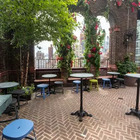 Bild von Artie's Backroom & Rooftop