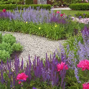 Bild von Salmon Falls Nursery & Landscaping