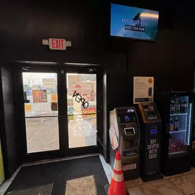 Bild von CoinFlip Bitcoin ATM - Alton - C - store & liquor (Alton)