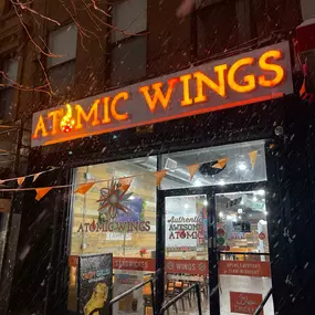 Bild von Atomic Wings - BedStuy