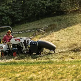 Bobcat-at450-articulating-tractor