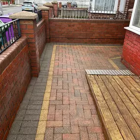 Bild von Liverpool Gardening Services Ltd