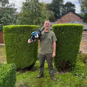 Bild von Liverpool Gardening Services Ltd