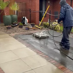 Bild von Liverpool Gardening Services Ltd