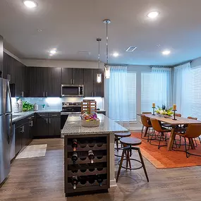 Bild von Imperial Oaks Square