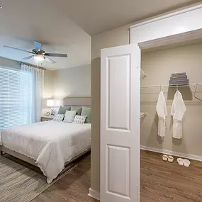 Bild von Imperial Oaks Square