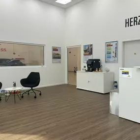 Carglass® Wörgl Wartebereich