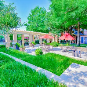 Lush outside picnic area