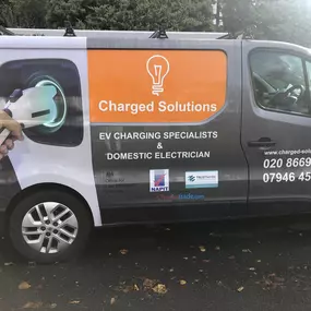 Bild von Charged Solutions