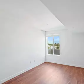Unfurnished room with a window