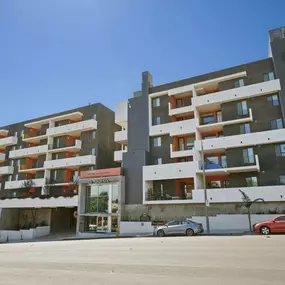 Elegant exterior view of property