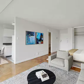 Bild von Monticello at Southern Towers