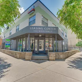 Leasing Center