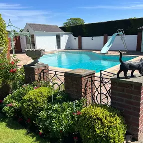 Bild von Rowan Roofing & Painting Contractors