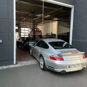 Bild von Rhein Main KFZ Service UG