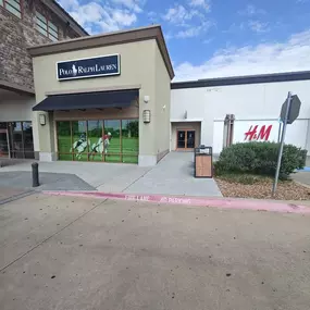 Bild von CoinFlip Bitcoin ATM - Allen Premium Outlets (Allen)