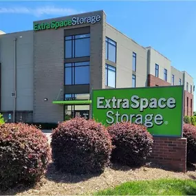 Beauty Image - Extra Space Storage at 14124 Boren St, Huntersville, NC 28078