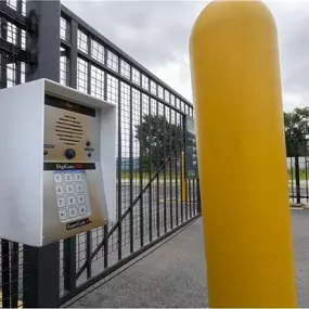 Keypad - Extra Space Storage at 5525 W Roosevelt Rd, Cicero, IL 60804