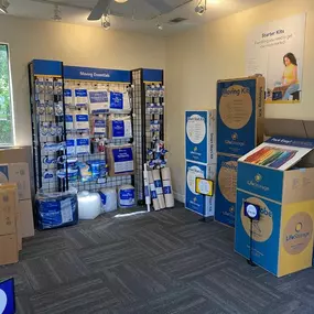 3187_Merchandise Wall