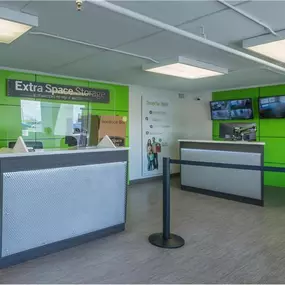 Office - Extra Space Storage at 2721 E Greenway Pkwy, Phoenix, AZ 85032