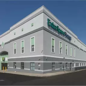 Beauty Image - Extra Space Storage at 1415 Old Bergen Blvd, Fort Lee, NJ 07024