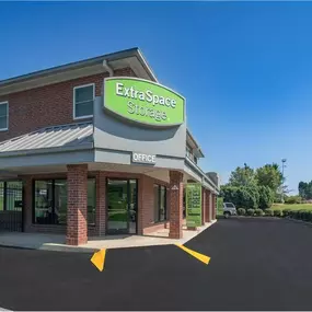 Beauty Image - Extra Space Storage at 381 N Germantown Pkwy, Cordova, TN 38018