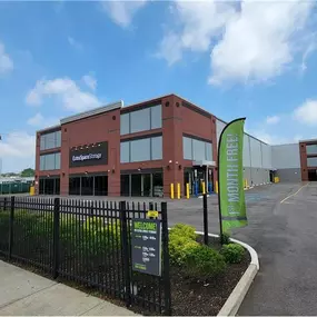 Alternate Beauty Image - Extra Space Storage at 1401 4th Ave, New Hyde Park, NY 11040