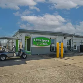 Alternate Beauty Image - Extra Space Storage at 807 Brazospark Dr, Clute, TX 77531