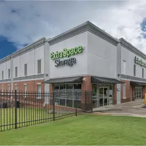 Beauty Image - Extra Space Storage at 6260 Abbotts Bridge Rd, Johns Creek, GA 30097