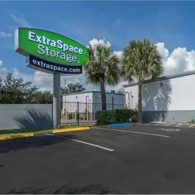 Alternate Beauty Image - Extra Space Storage at 3455 Forest Hill Blvd, West Palm Beach, FL 33406