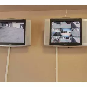 Security Screens - Extra Space Storage at 25485 Jefferson Ave, Murrieta, CA 92562