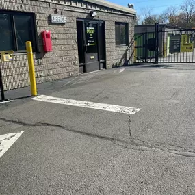 3017_Alternate Beauty Image