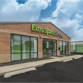 Beauty Image - Storage Express at 1298 Long Lake Dr, Round Lake Beach, IL 60073