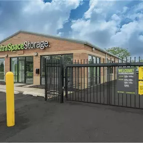 Alternate Beauty Image - Storage Express at 1298 Long Lake Dr, Round Lake Beach, IL 60073