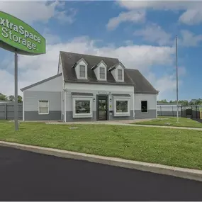 Beauty Image - Extra Space Storage at 101 Glendale Milford Rd, Cincinnati, OH 45215